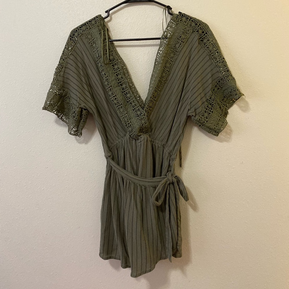 Romper - Picture 1 of 1